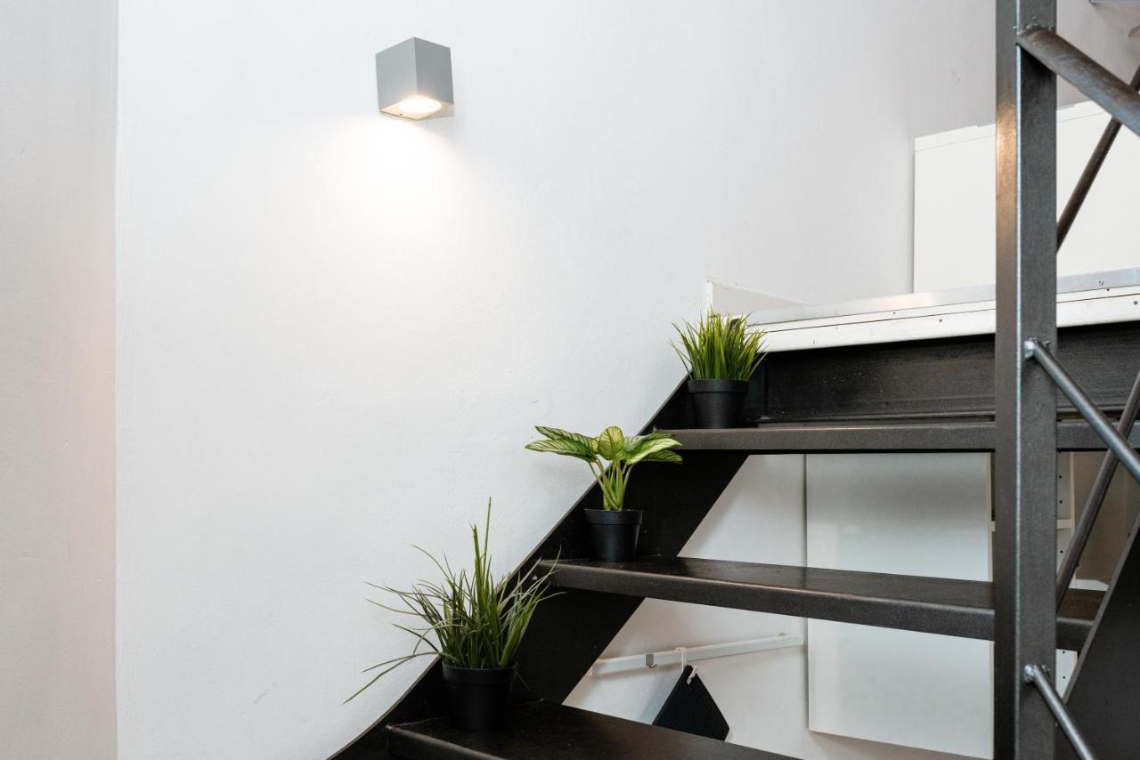 Stagabin Little Loft Near Porta Susa Station And Subway 토리노 외부 사진