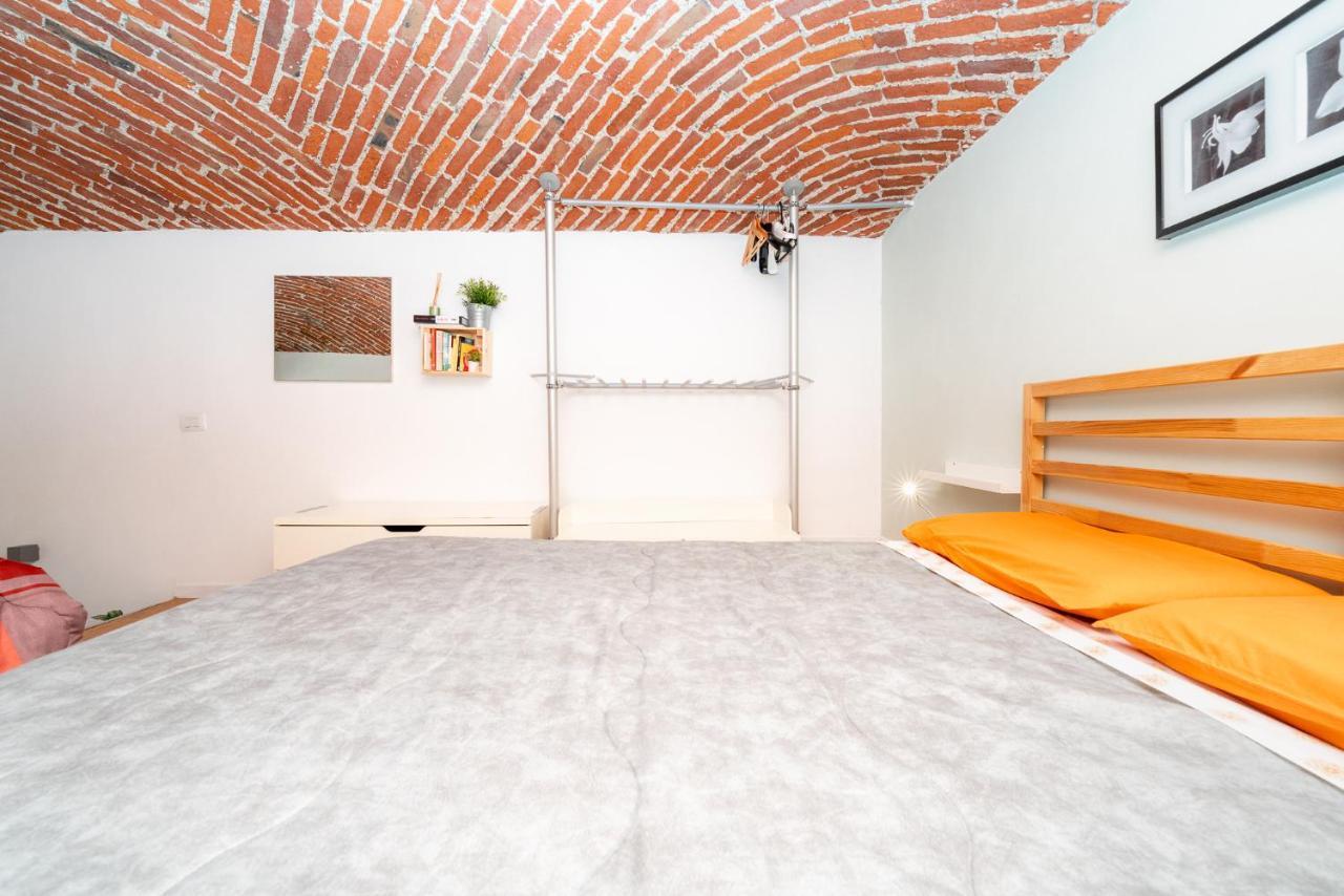 Stagabin Little Loft Near Porta Susa Station And Subway 토리노 외부 사진
